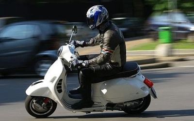 All You Need To Know Before Purchasing A 50CC Moped